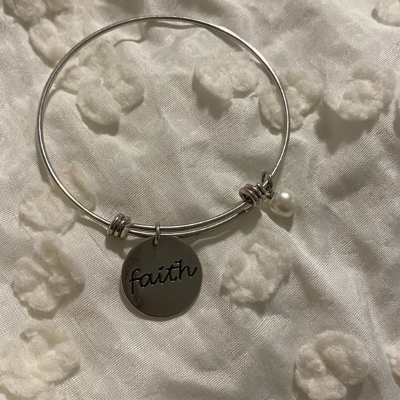 Faith Bangle - Picture 2 of 3